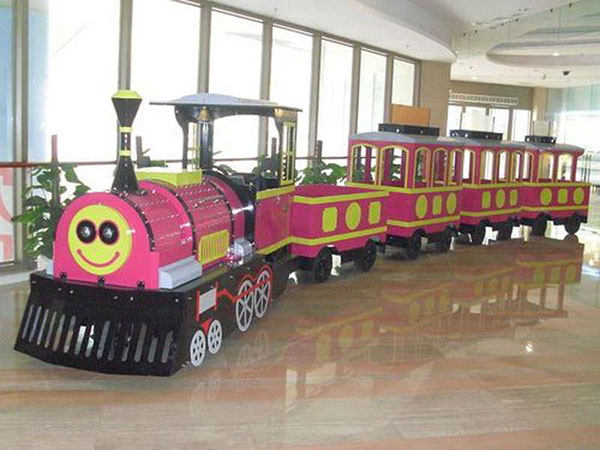 無(wú)軌小火車(chē)